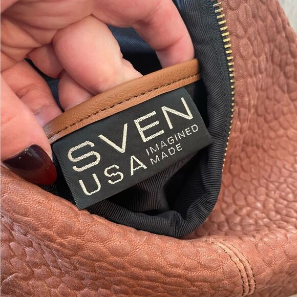 SVEN USA Style No. 536 Tan Pebbled Leather Double Zip Backpack - Picture 11 of 13